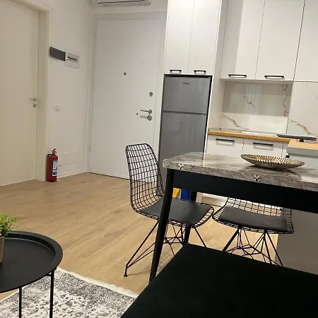 Comfy Nest Apartment- Free Parking * Тирана
