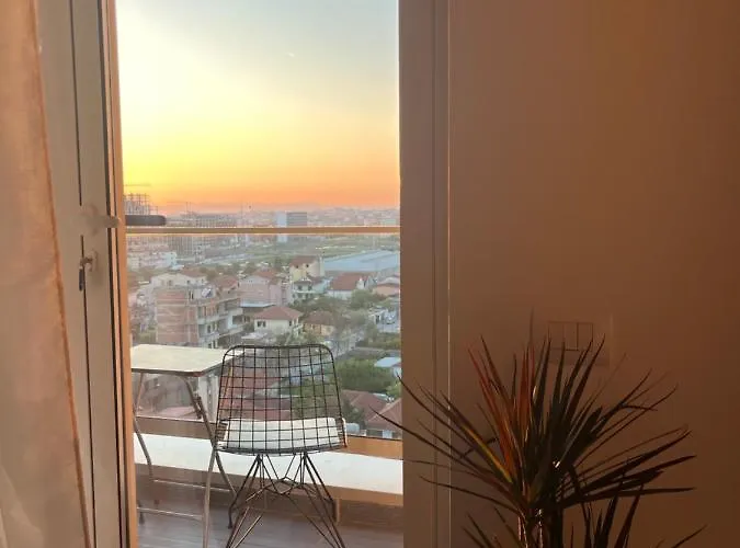 Apartament Comfy Nest Apartment- Free Parking