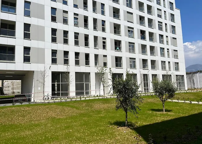 شقة Comfy Nest Apartment- Free Parking تيرانا